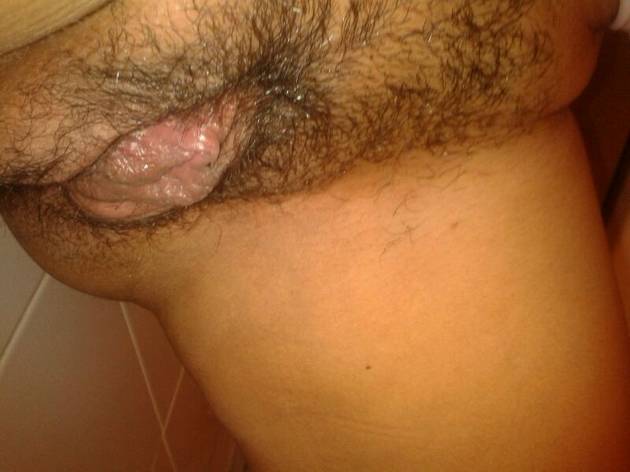 Mi negra caliente tomándose fotos