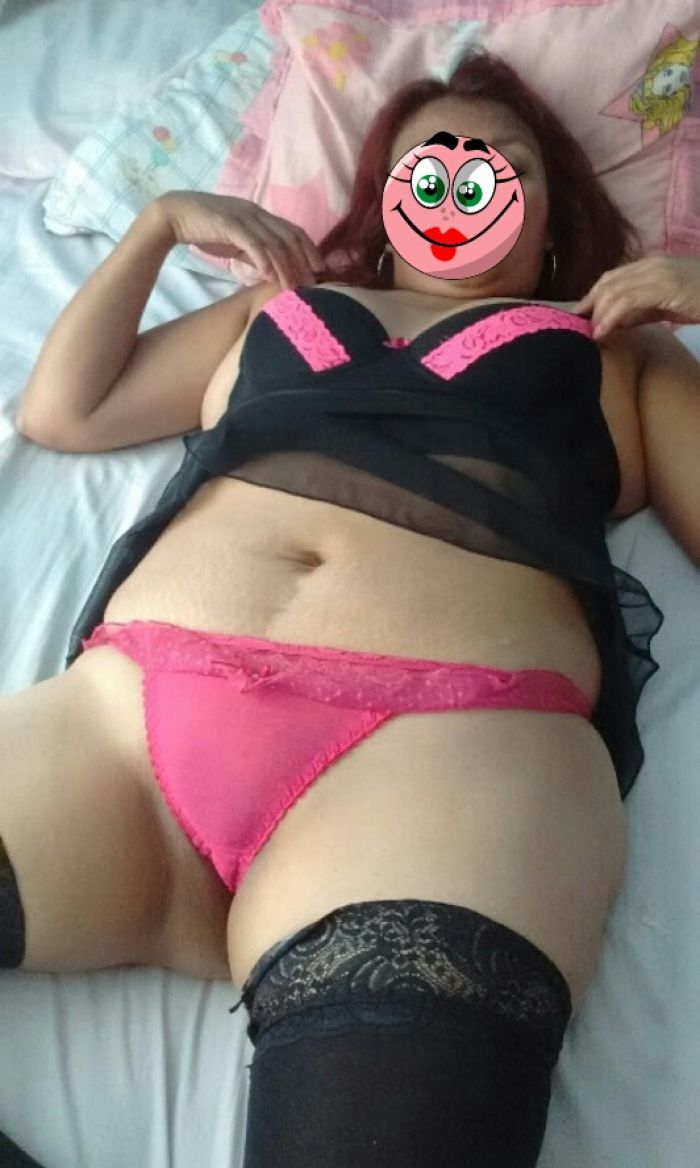 Mi rica cary en batita sexy 2