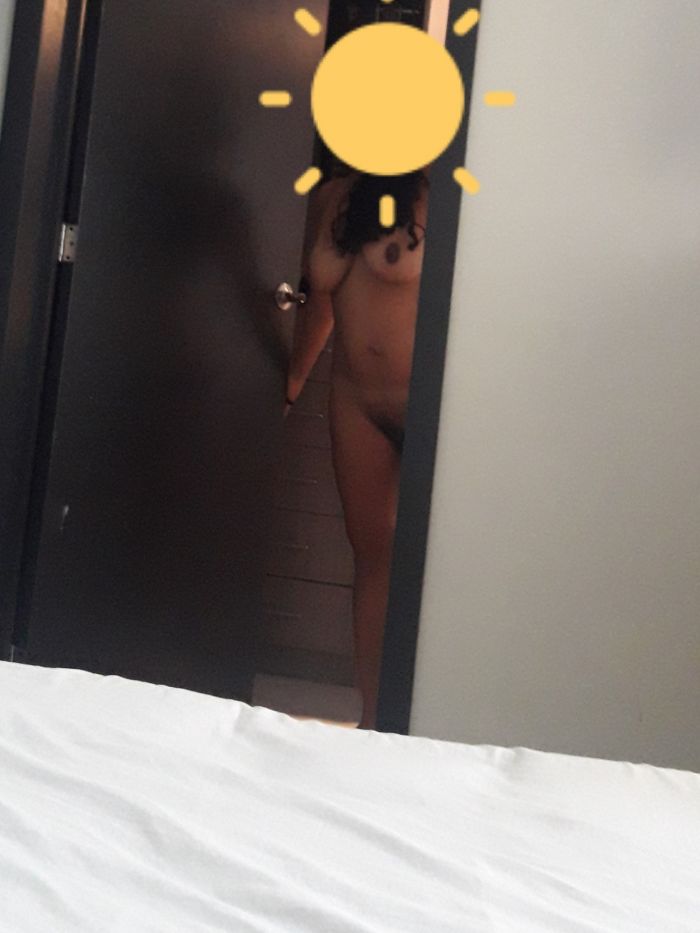 Esta bien rica mi vieja morenaza