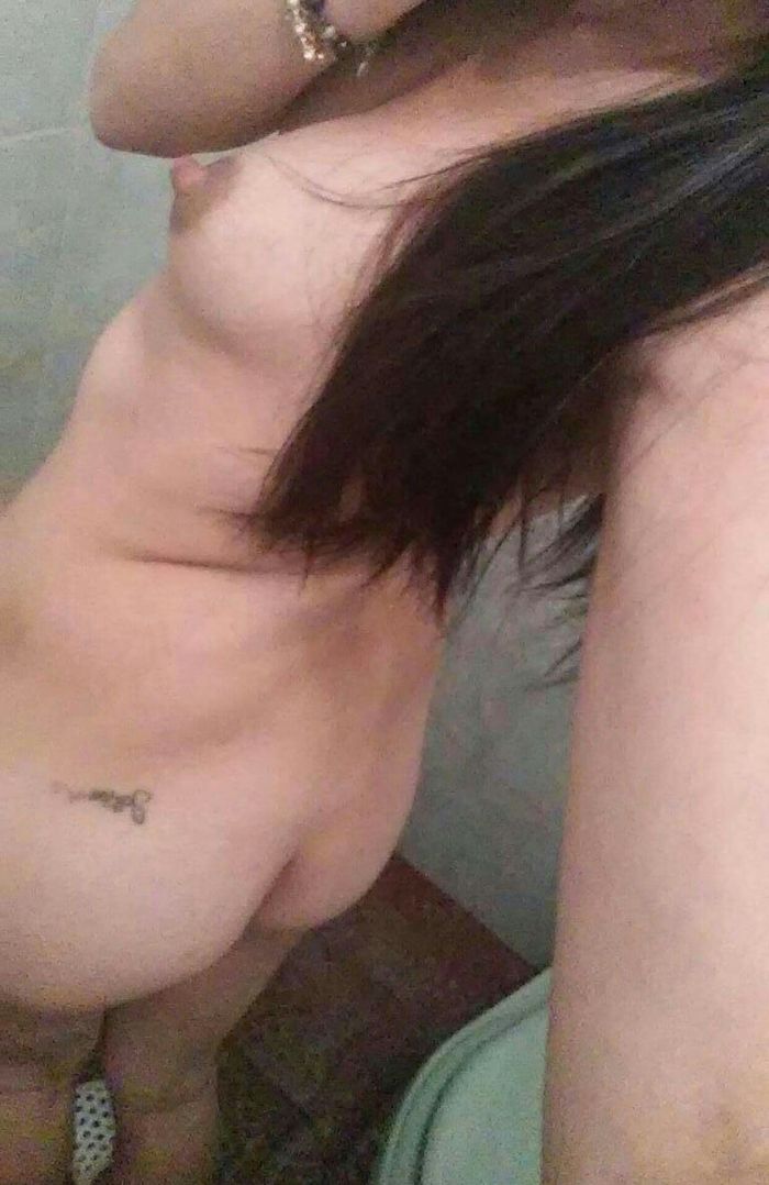 Mi novia hermosa le gusta q la miren