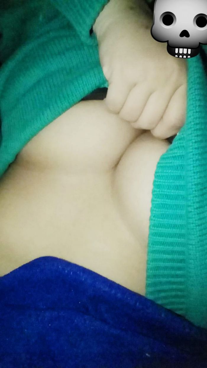 Las tetas de mi novia hermosa