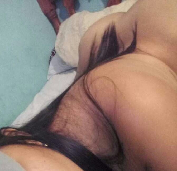 Hermoso culo en Hilo dental. Es super caliente en la cama