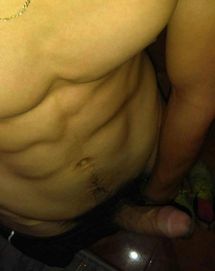 Rico pene de un chico de 18 años