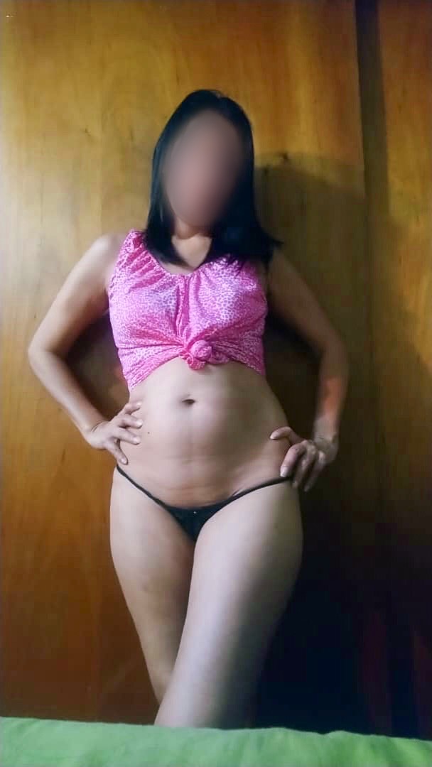 Mi bella veneca mostrando su lindo cuerpo