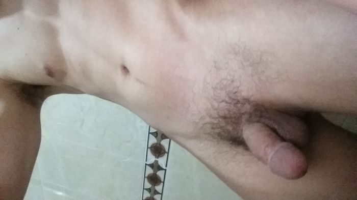 Pene pequeño 12cm en erección