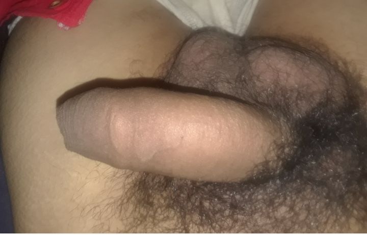 Mi pene dormido esperando que jueguen con el