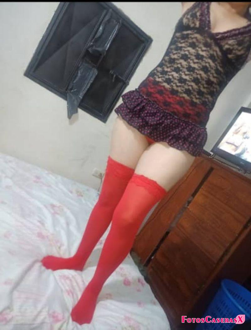 Mis fotos en lenceria roja y negra lista para follar con ganas