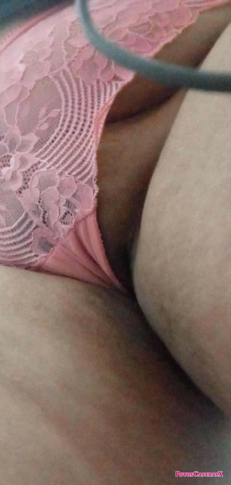 Rous de regreso mostrando sus encantos